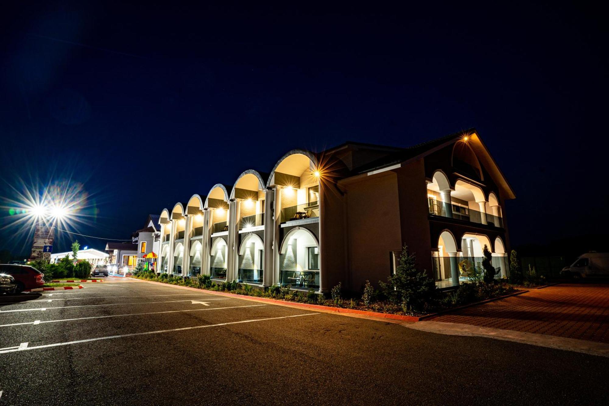 Hanul Domnesc Imperial Hotel & Spa Călan Zewnętrze zdjęcie
