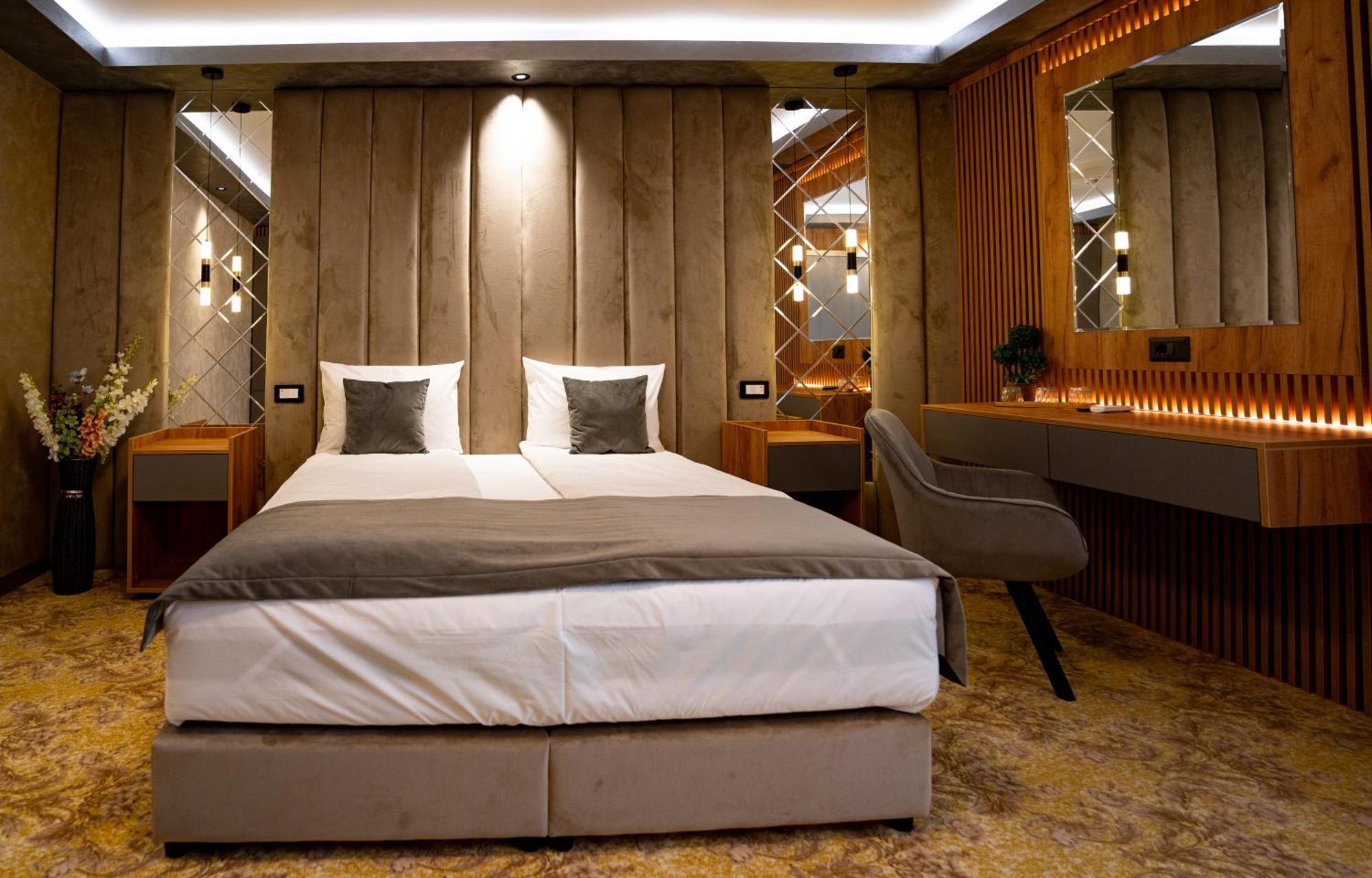 Hanul Domnesc Imperial Hotel & Spa Călan Zewnętrze zdjęcie