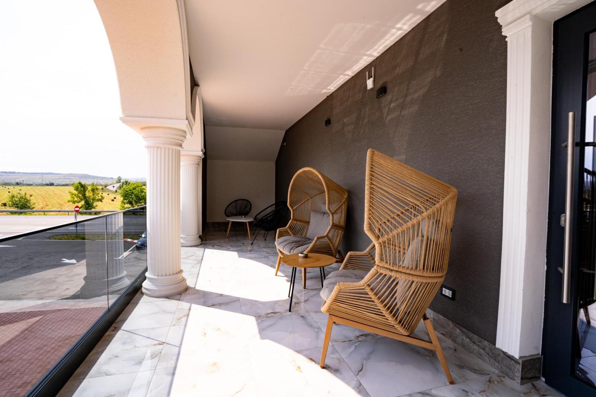 Hanul Domnesc Imperial Hotel & Spa Călan Zewnętrze zdjęcie